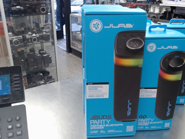 Jlab jbuds party portable speaker new