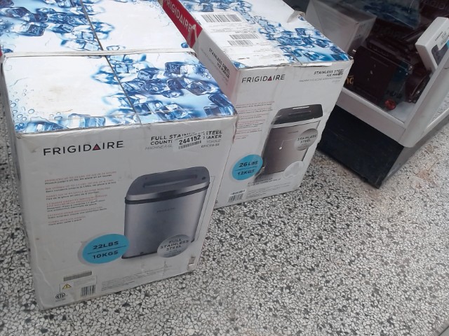Machine a glace comptoir new in box