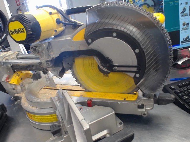Miter saw a fil
