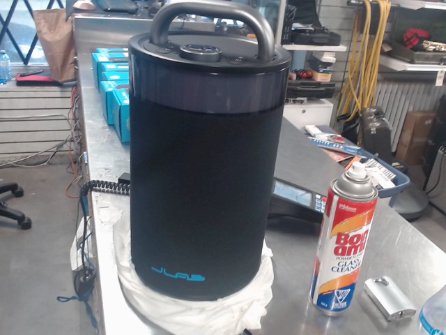Gros speaker in box