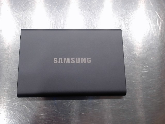 Disque dur externe ssd 1tb+acc