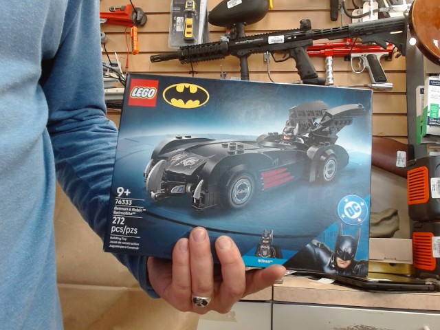 Lego batman bat mobile