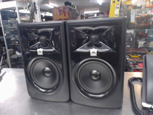 Paire moniteur stutio jbl 305p mk 2