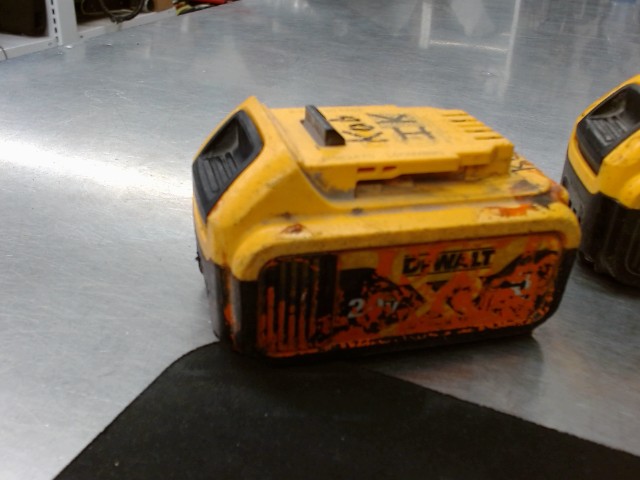 Batterie dewalt orange 20v 5ah kub ik