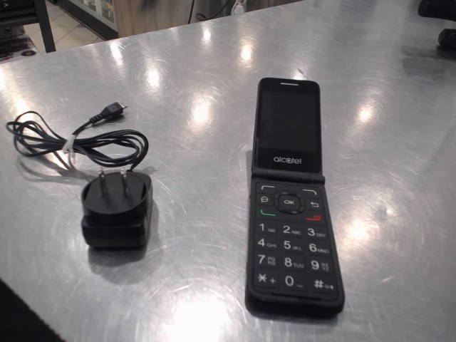 Telephone cellulaire flip