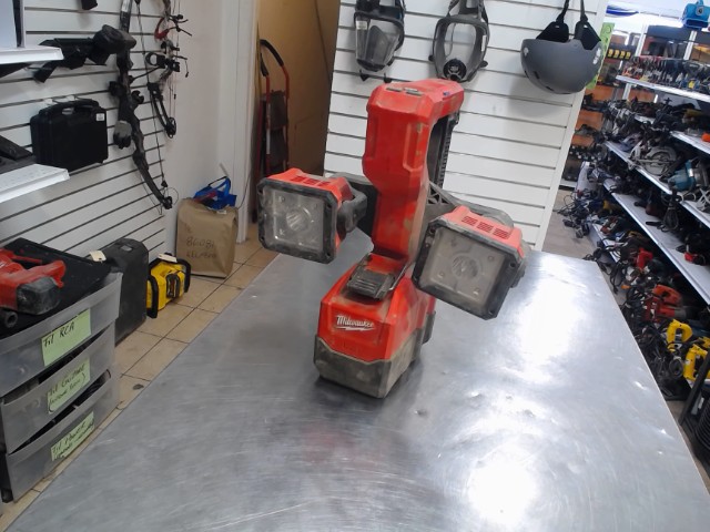 Utility bucket light (lumiere) no batt