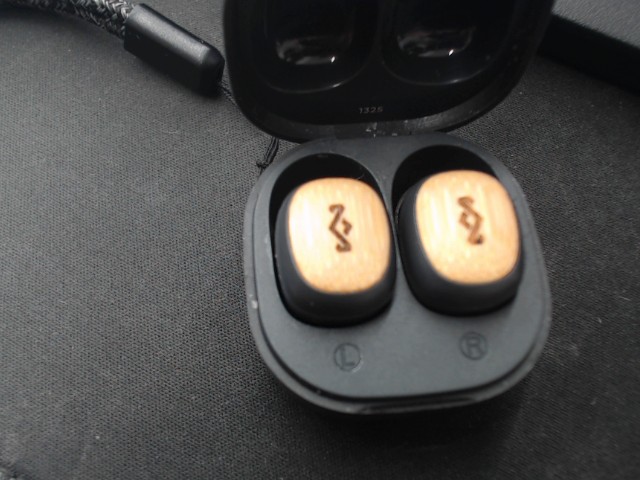 Marley smile jamaica em-je124