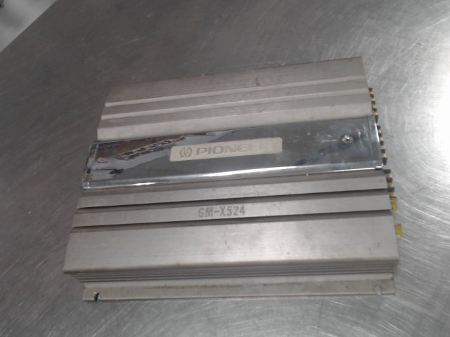 Ampli auto(4 channel/200watt)