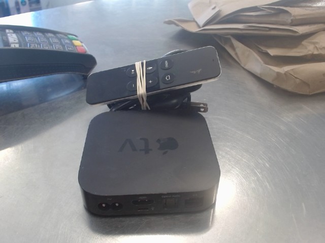Apple tv k av manette