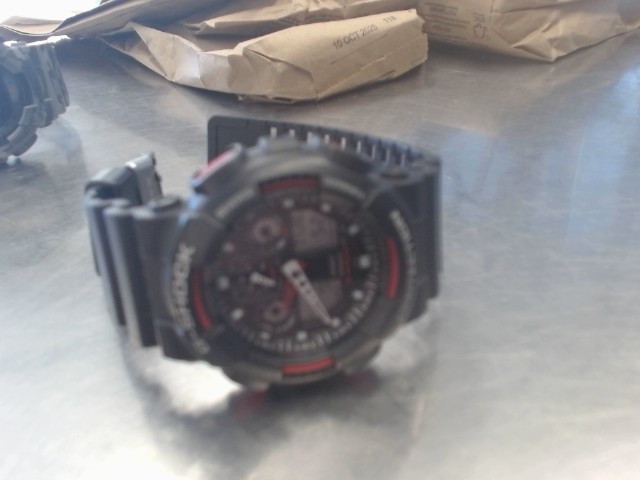 Montre g-shork casio