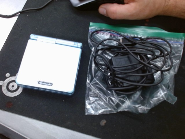 Nintendo advance sp bleu pale avec ch