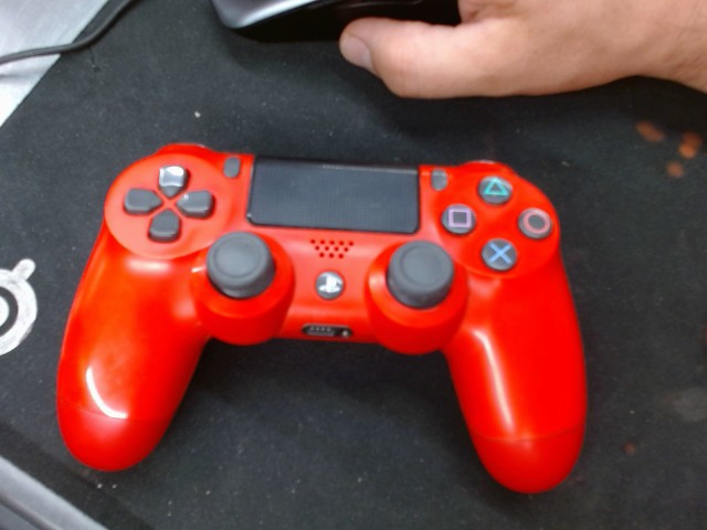 Manette ps4 rouge