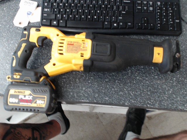 Sawzall flexvolt+batt 6ah flexvolt