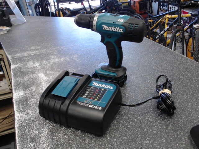 Kit de drill avec batt et charg