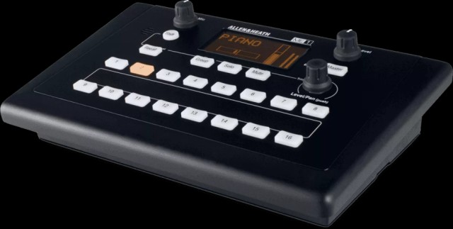 Console de mixage avec alimentation