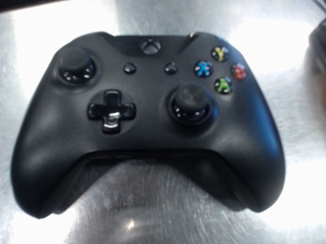 Manette noir