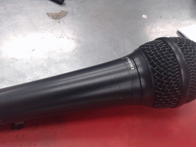 Microphone