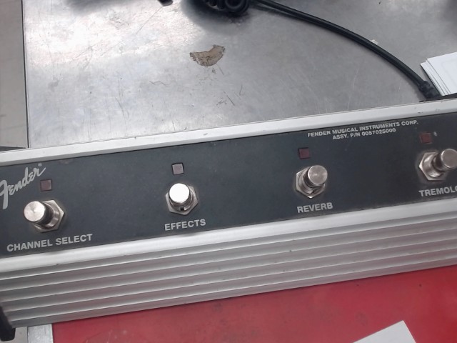Switch pour ampli fender