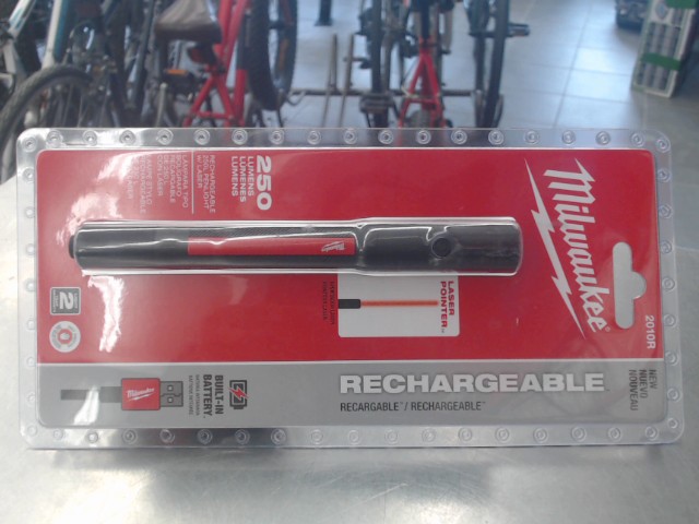 Flashlight/laser
