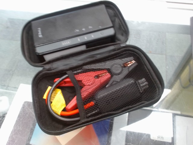 Booster pack dans case