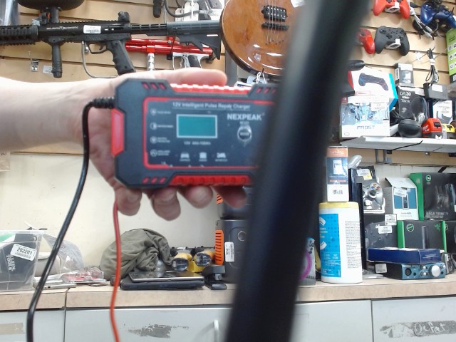Batt charger 12v