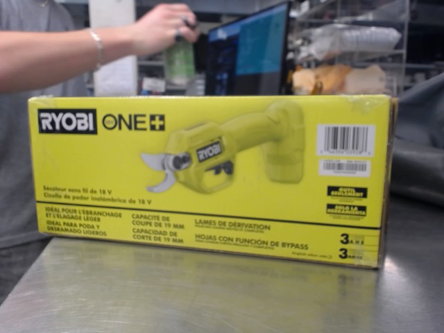 Pruning shear ryobi neuf en boite