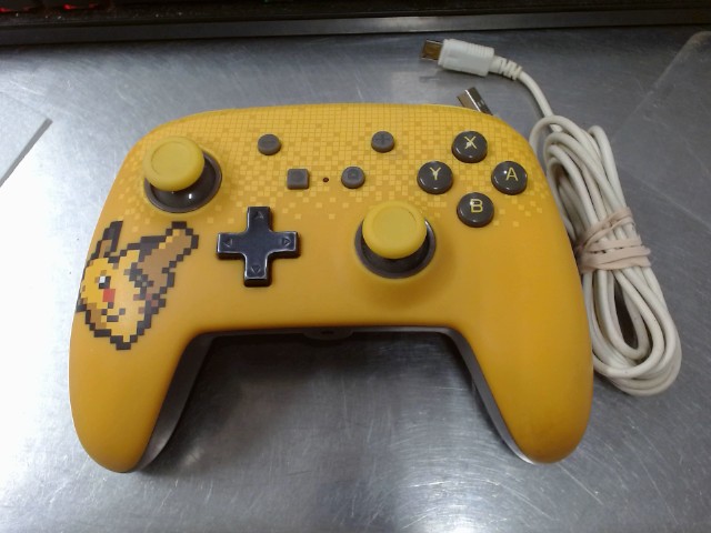 Manette switch pikachu+usb