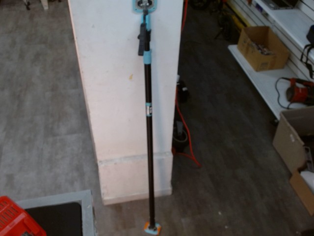 Pole extecible noir
