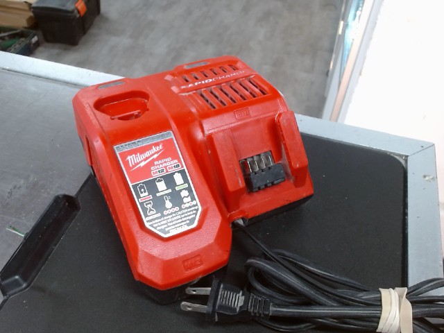 Chargeur 18/12v fast charge