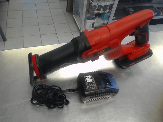 Scie va et vient + chargeur