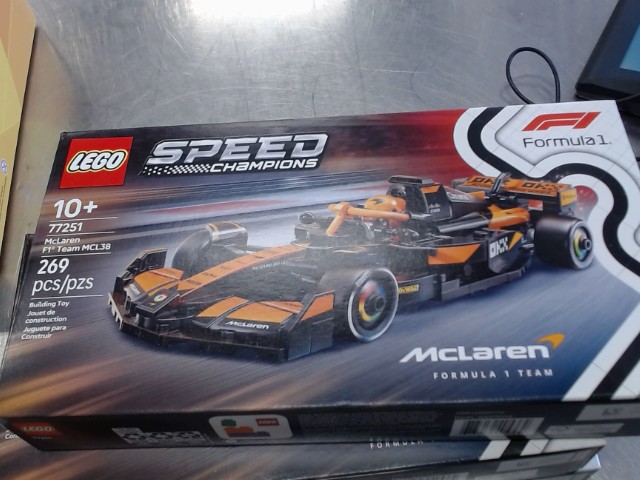 Mclaren f1 team mcl38