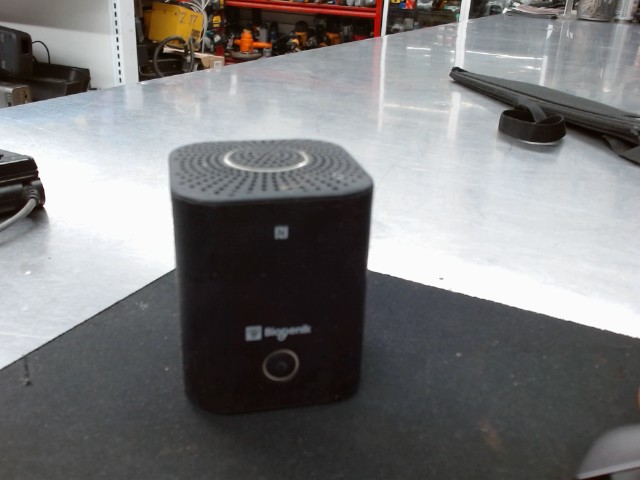 Petit speaker bluetooth
