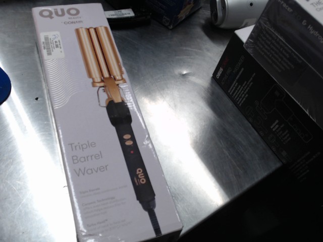 Triple barrel waver in box