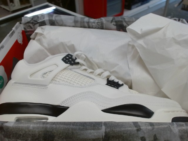Air jordan retro 4 flight club