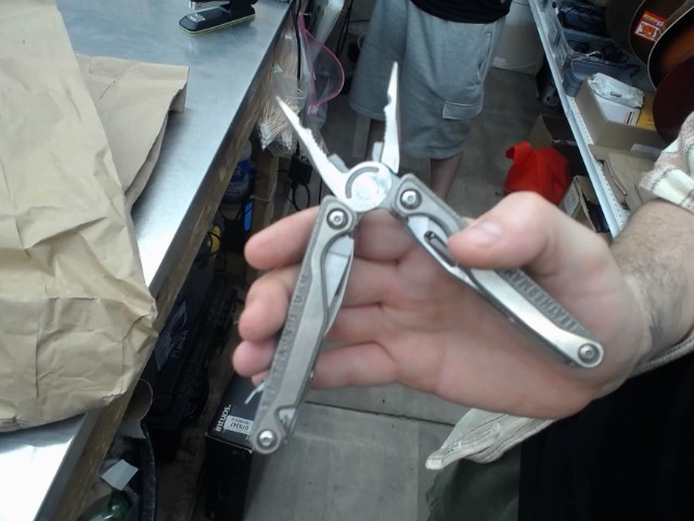 Leatherman dans case