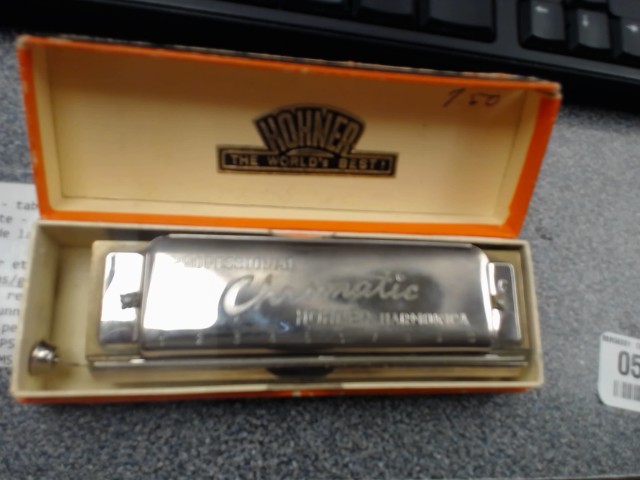 Harmonica en boite note c