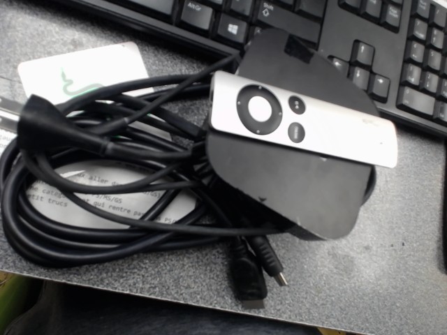 Apple tv avec hdnmi power cable manette