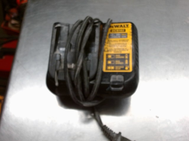 Chargeur a batterie