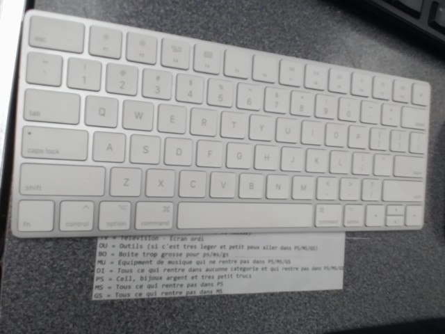 Apple keyboard
