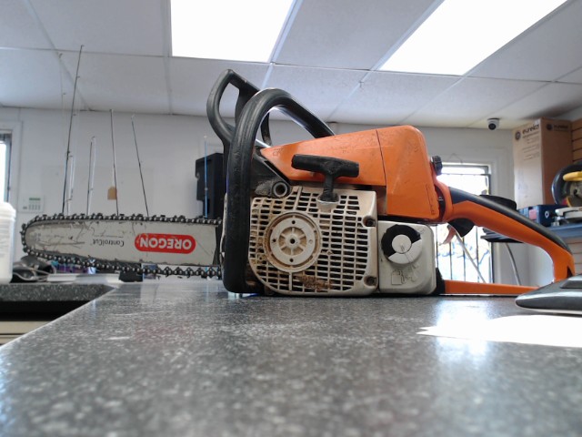 Chainsaw ms250 stihl