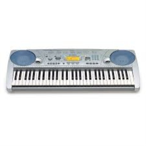 Synthetiseur yamaha avec chargeur