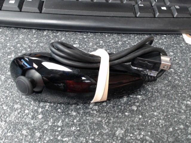 Nunchuck controller