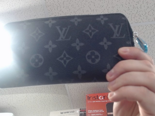 Louis vuitton monogram wallet