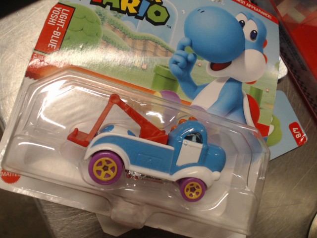 Petite voiture yoshi hotweels