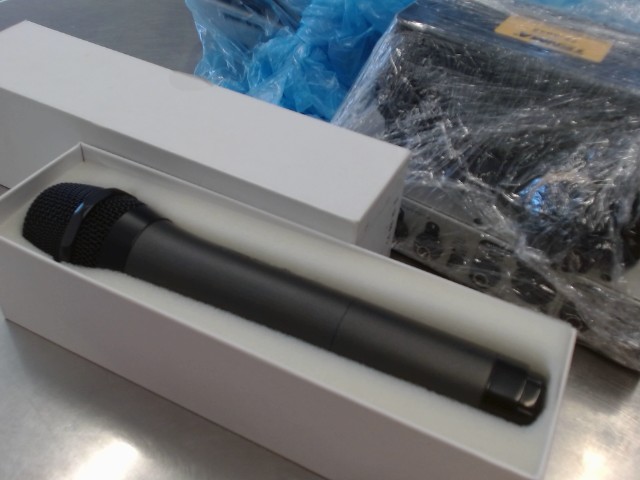 Microphone avec recepteur