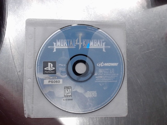 Mortal kombat 4 / pas d'�tui