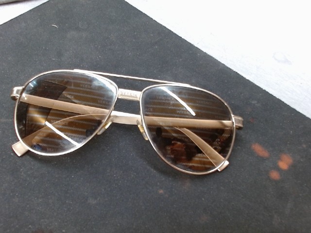 Lunette de soleil versace aviator