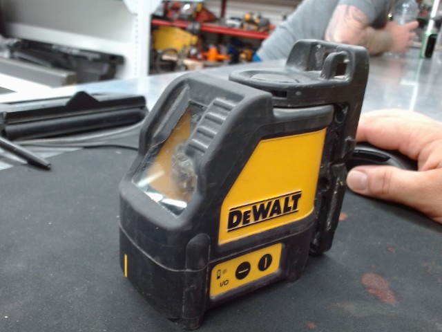 Laser dewalt dw088