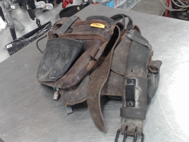 Ceinture de construction en cuir