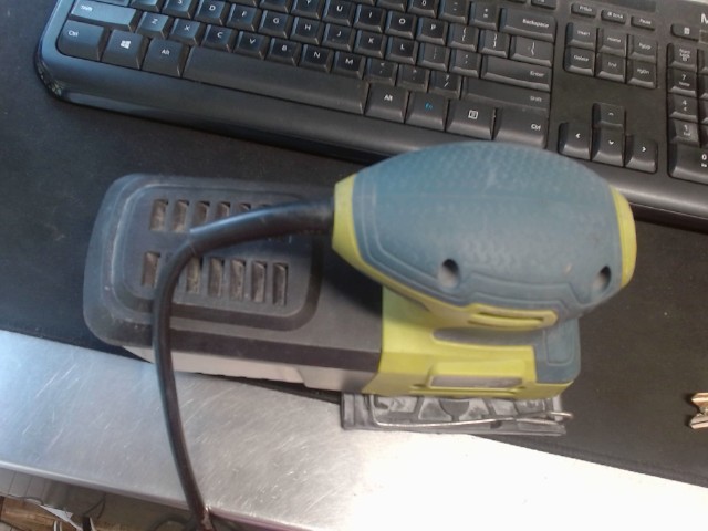 Palm sander radley